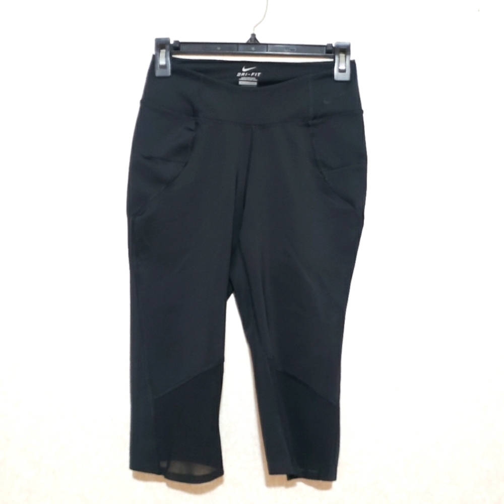 Nike Dri-FIT Black crop leggings size:M